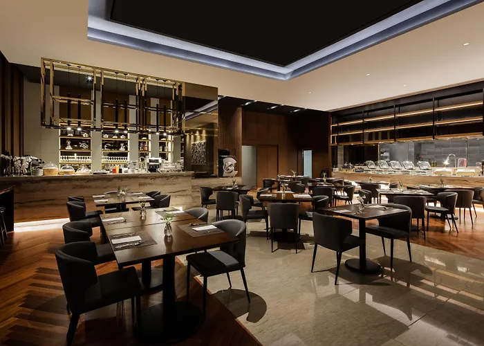 Ramada By Wyndham Sindorim Hotel