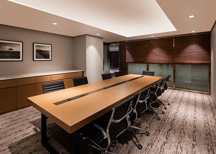 Ramada By Wyndham Sindorim Hotel 4*